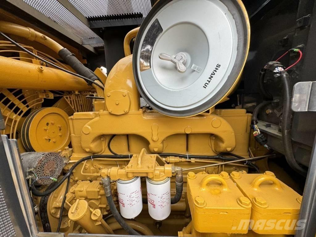 Shantui SD 22 Crawler excavators