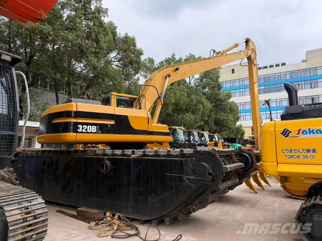 CAT 320BL Amphibious Excavators