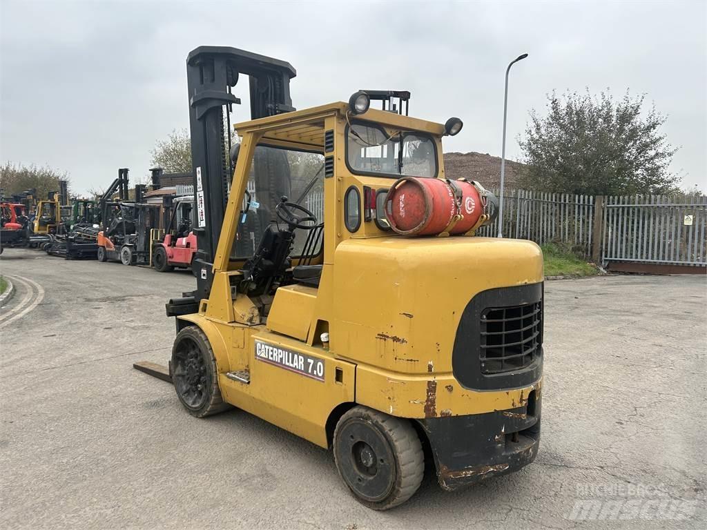 CAT GC70K Forklift trucks - others