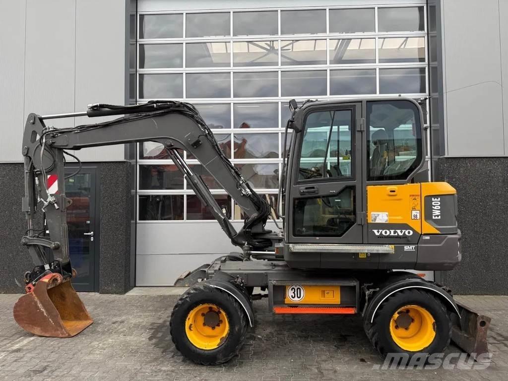 Volvo EW60E | A/C Midi excavators  7t - 12t