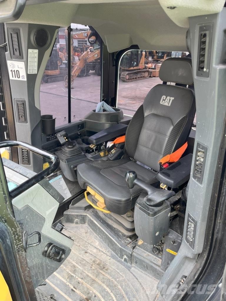 CAT D 5 LGP Crawler dozers