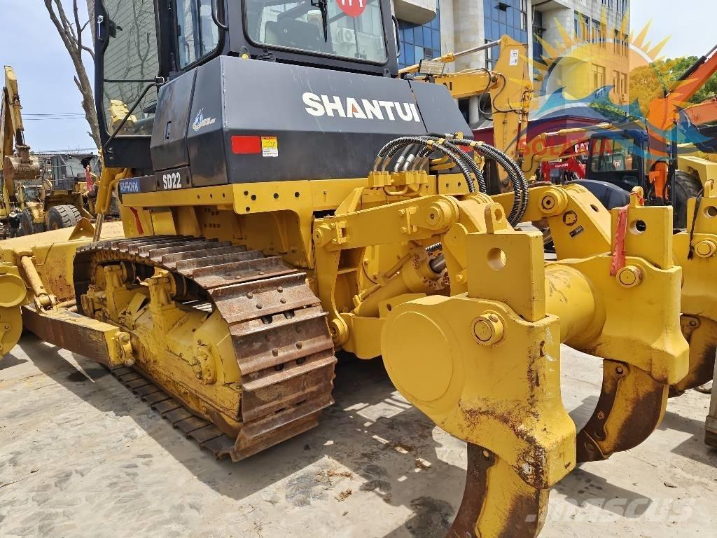 Shantui SD 22 Crawler dozers