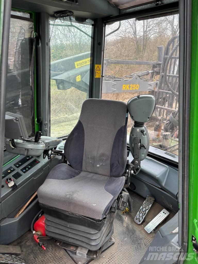 John Deere 1110 D Forwarders
