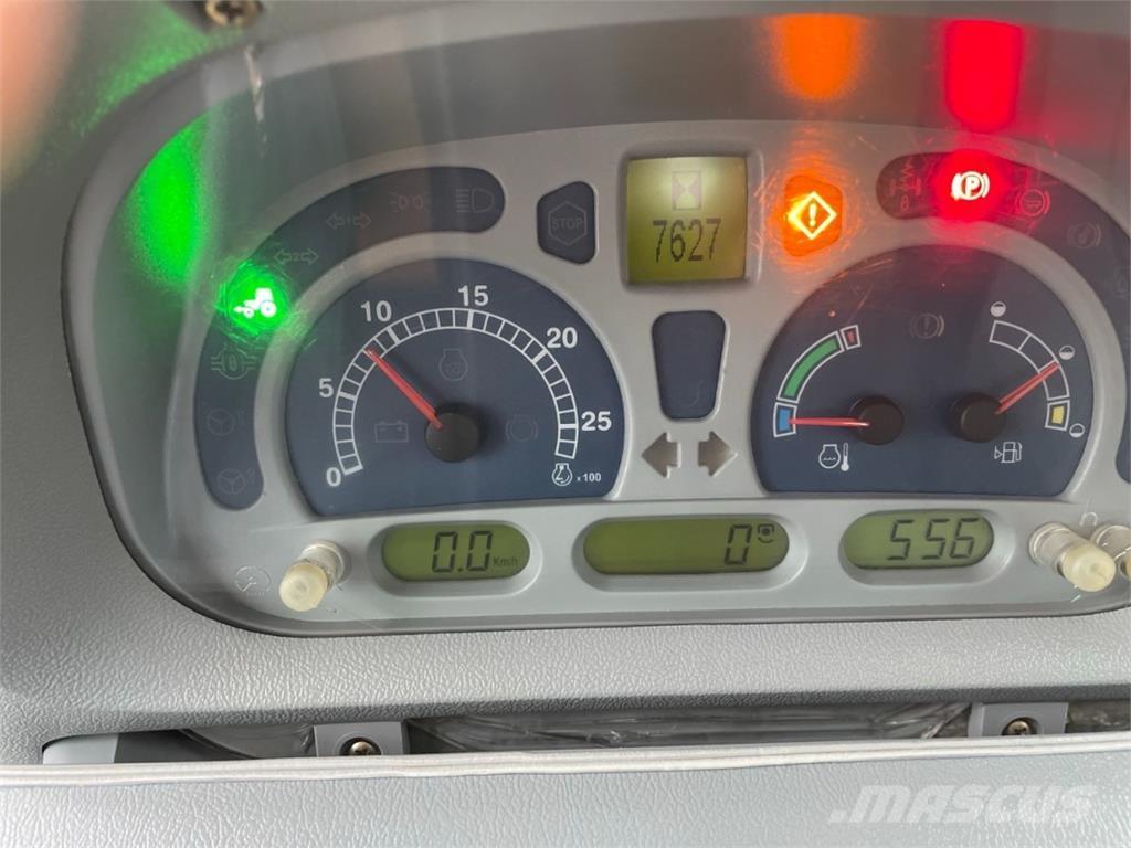 New Holland T7050 Tractors