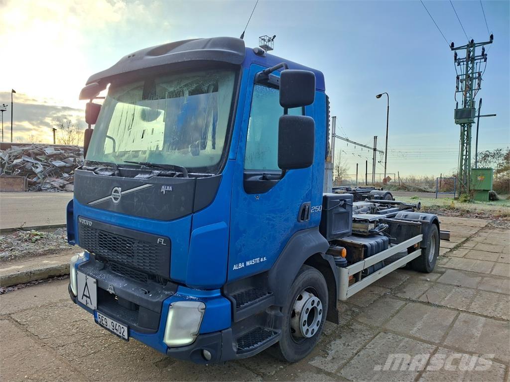 Volvo FL 250 Chassis Cab trucks