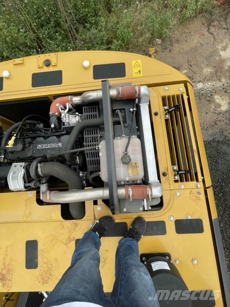 XCMG XE 200 DA Crawler excavators