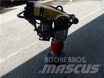 Dynapac LT 6000 Plate compactors