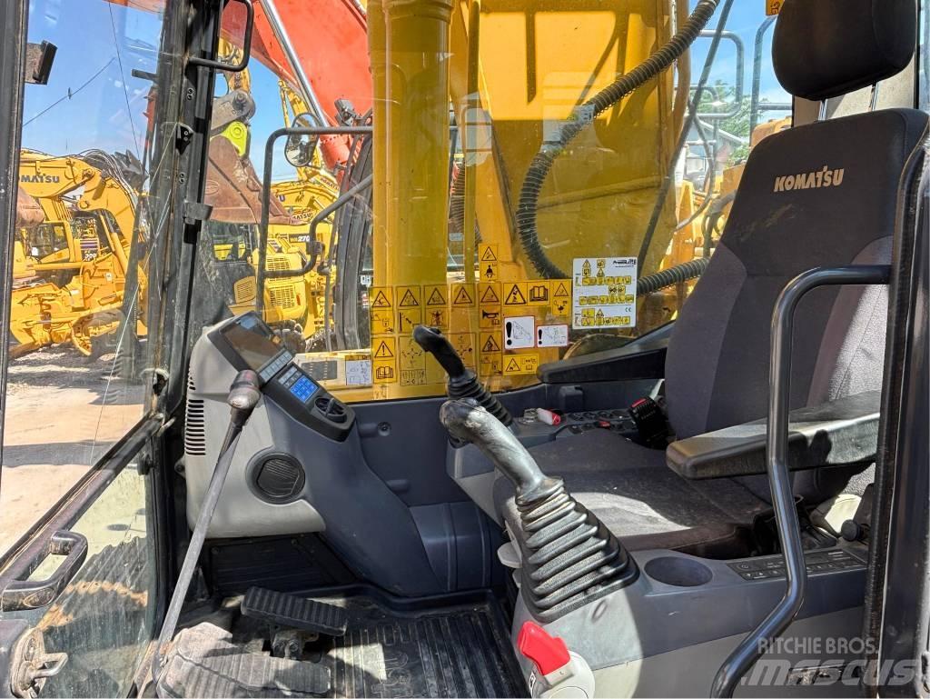 Komatsu PC210LC-11 Crawler excavators