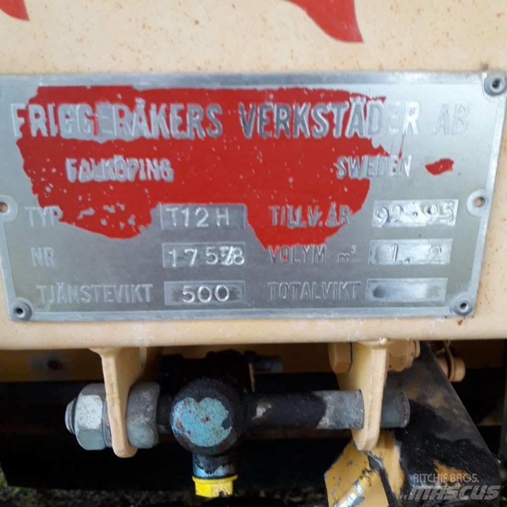 Falköping T12H Sand and salt spreaders