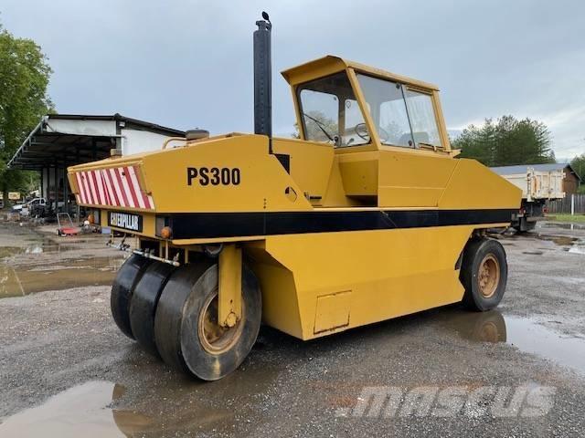 CAT PS 300 Pneumatic tired rollers