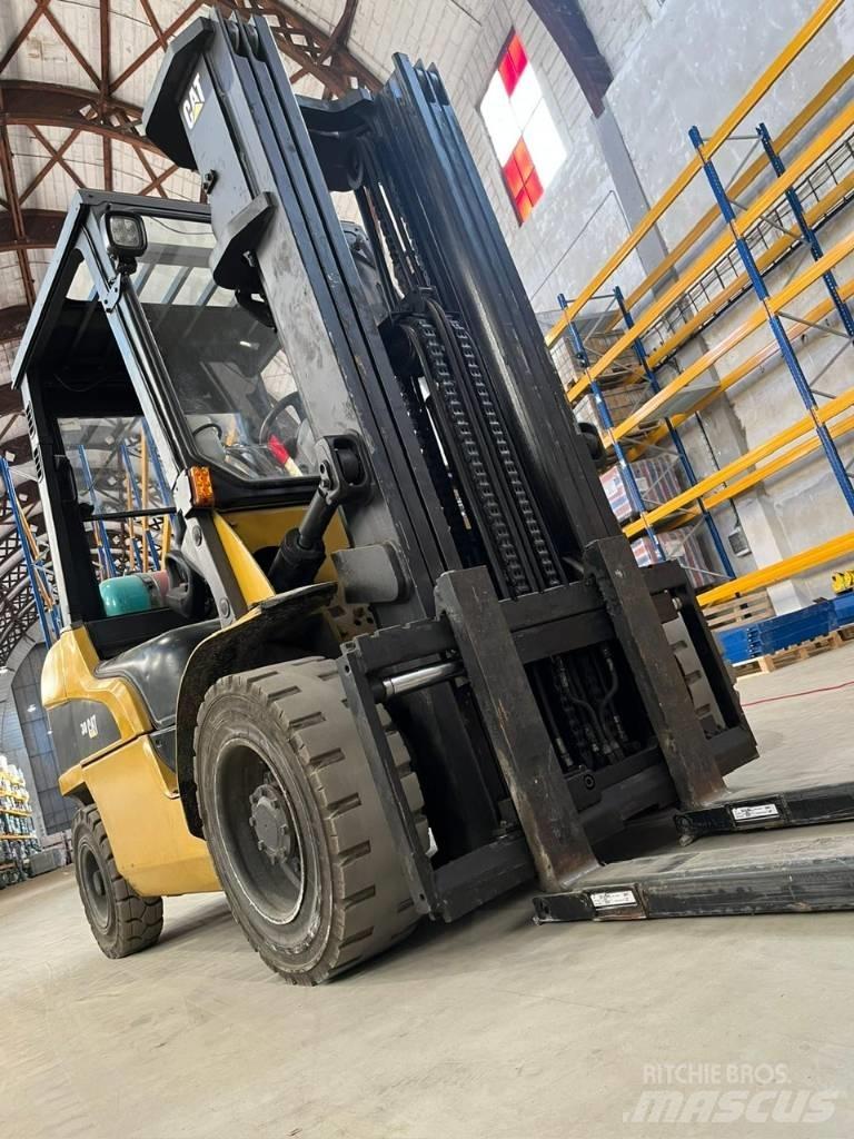 CAT CAT GP30N LPG trucks