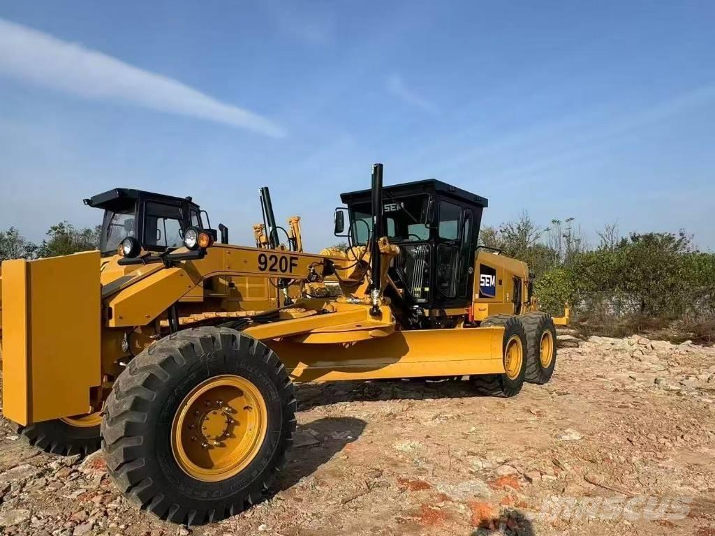 SEM 919 Graders