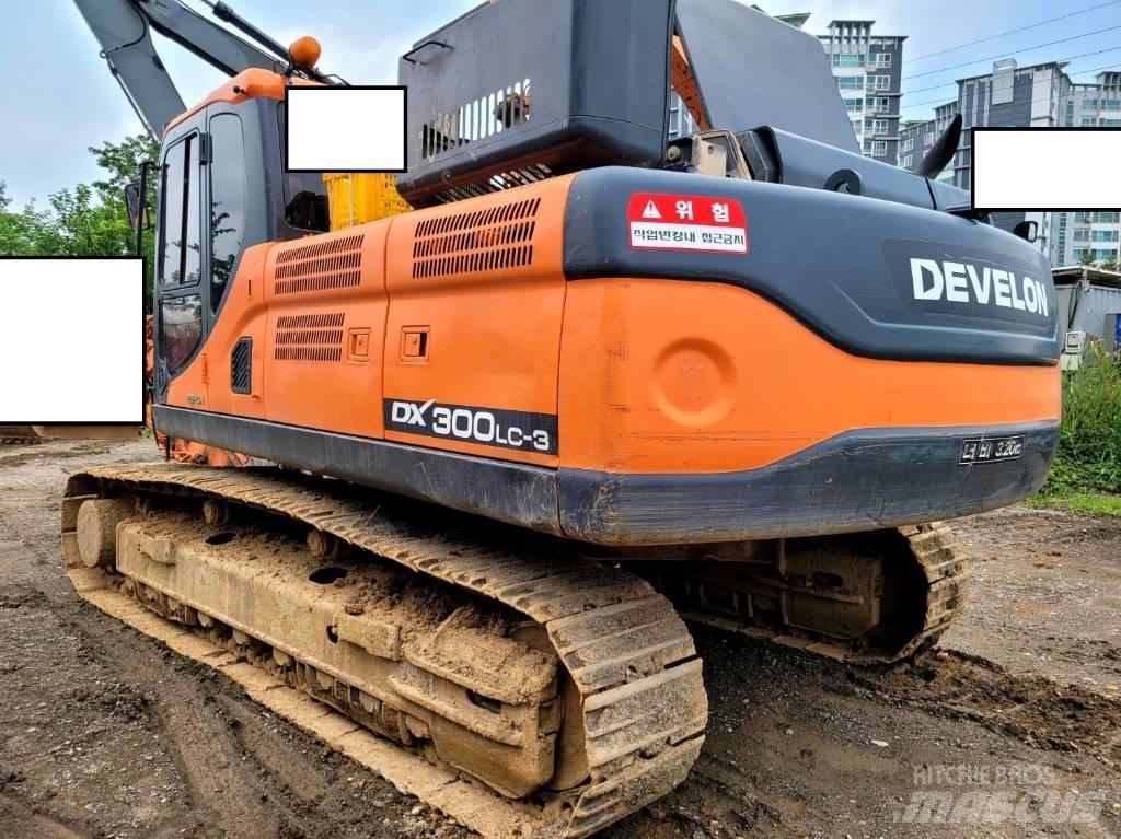 Doosan DX 300 LCA Crawler excavators