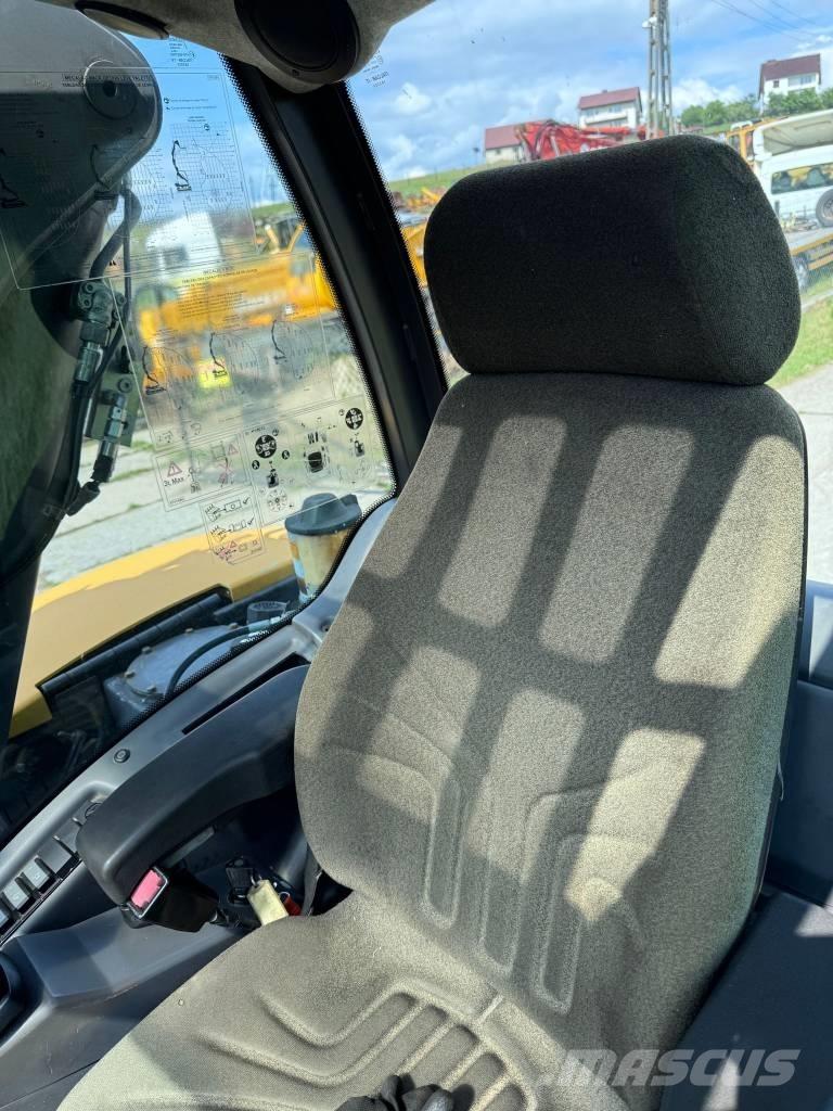 Mecalac 8 MCR Midi excavators  7t - 12t