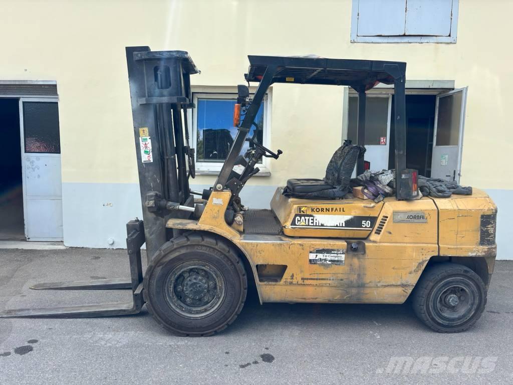 CAT DP50 Diesel trucks