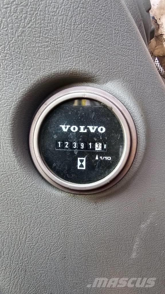 Volvo EC 300 EL Crawler excavators