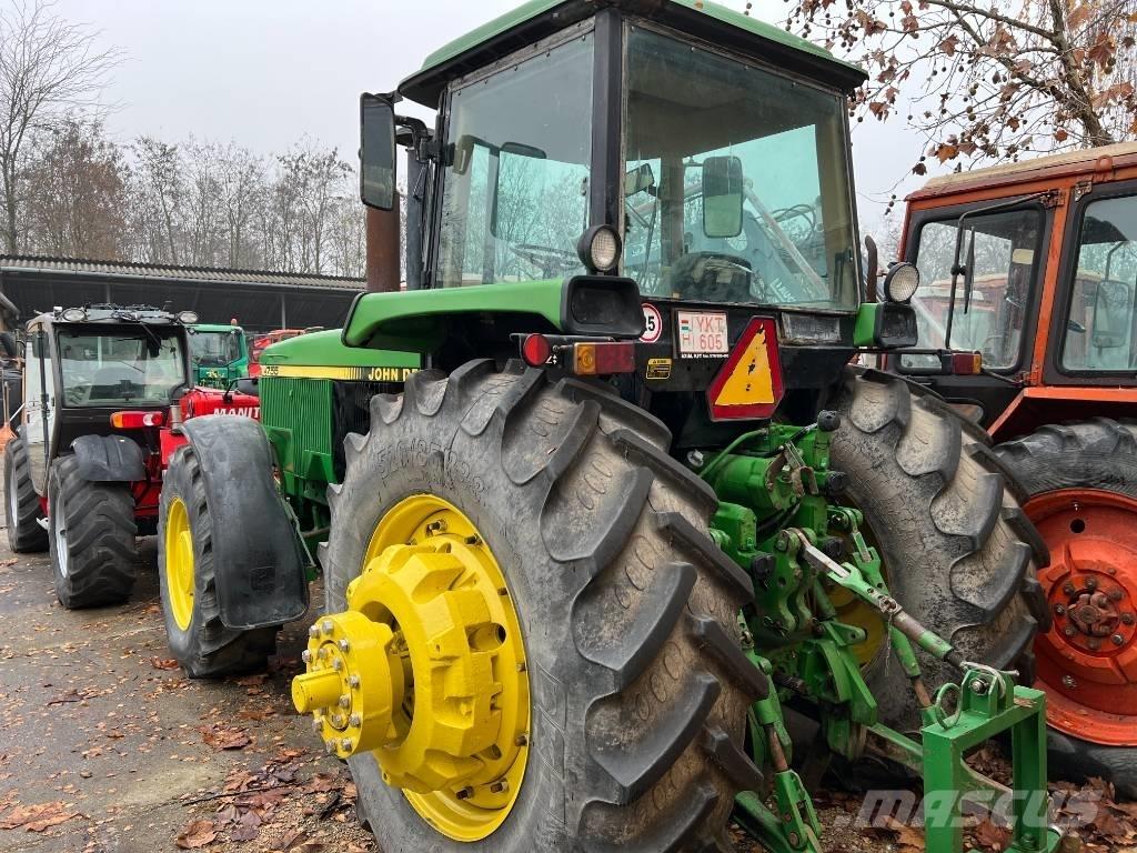 John Deere 4755 Tractors