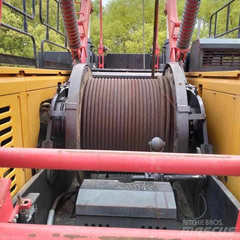 Sany SCC900A Tracked cranes