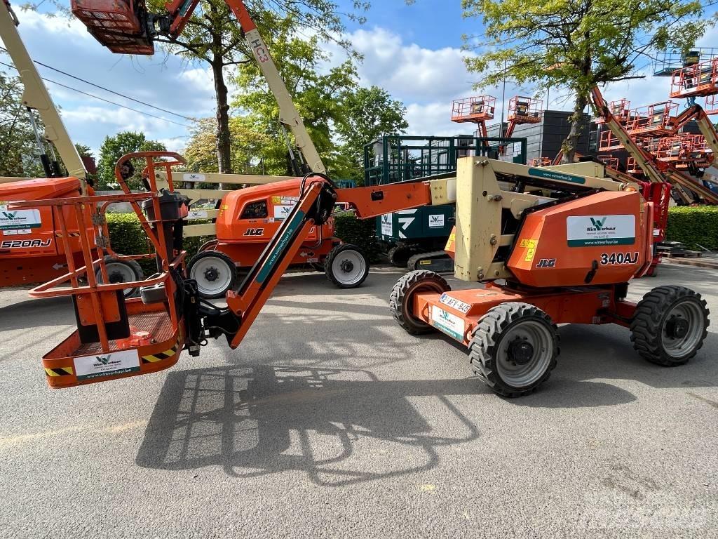 JLG 340 AJ Articulated boom lifts