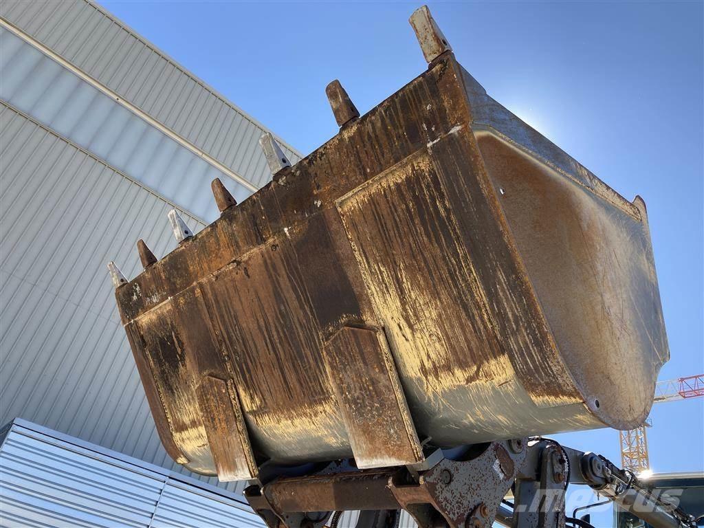 Liebherr L 546 Wheel loaders