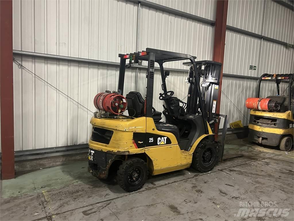CAT GP25NT LPG trucks