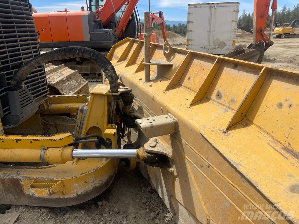 DEERE 750J Crawler dozers