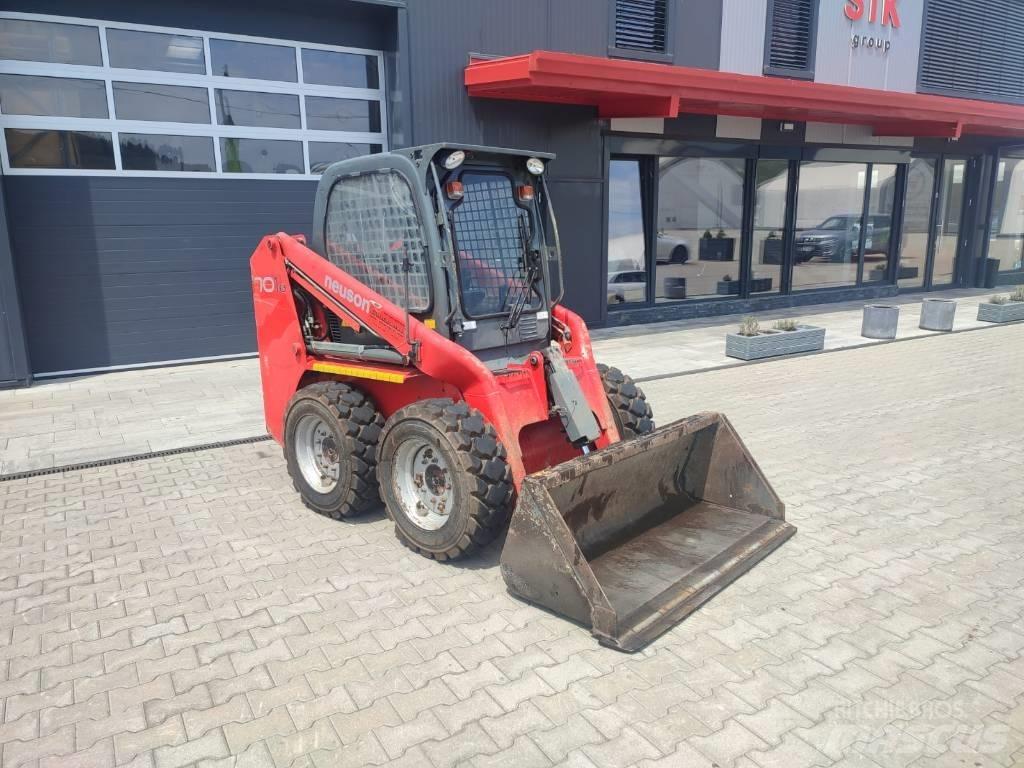 Neuson 701 S Skid steer loaders