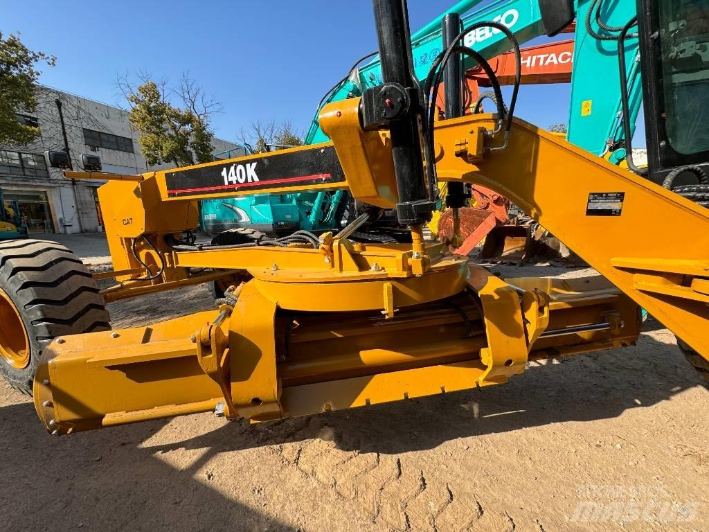 CAT 140 K Graders