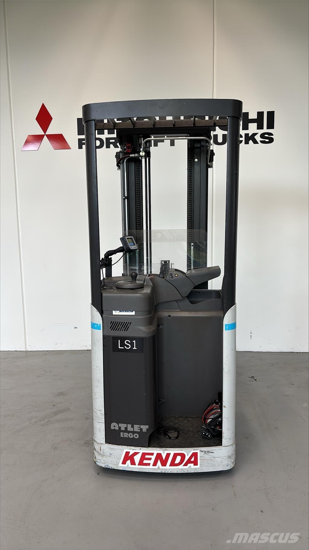 Atlet A160 Self propelled stackers