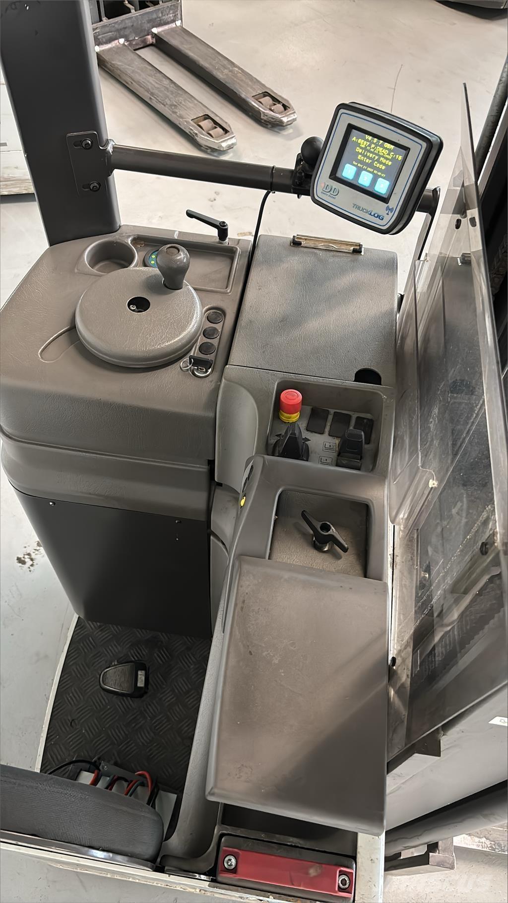 Atlet A160 Self propelled stackers