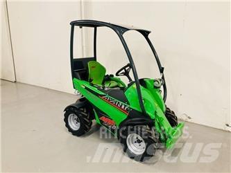 Avant 225 Mini loaders