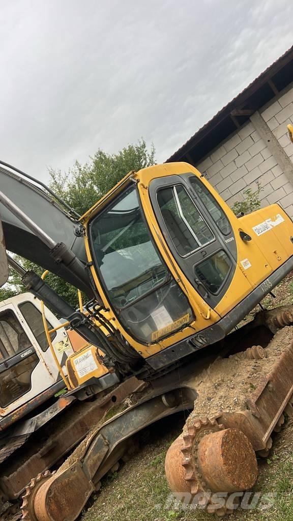 Volvo EC 210 LC Booms and arms