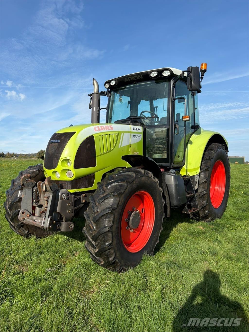 CLAAS Arion 620C Tractors