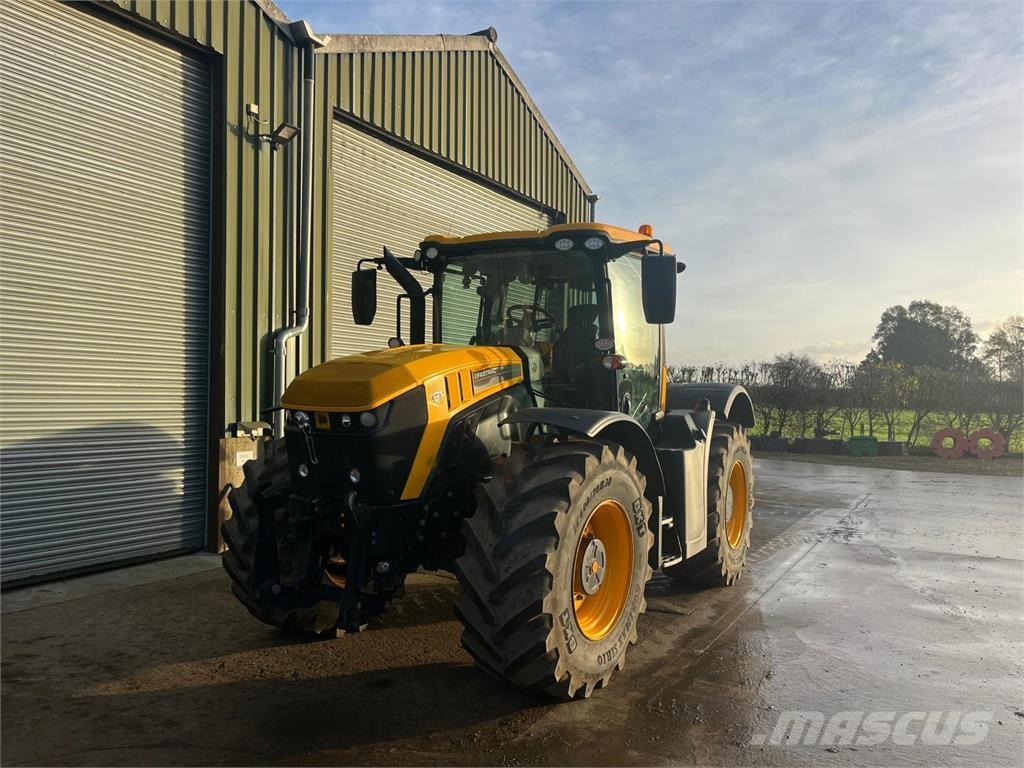 JCB Fastrac 4220 Tractors