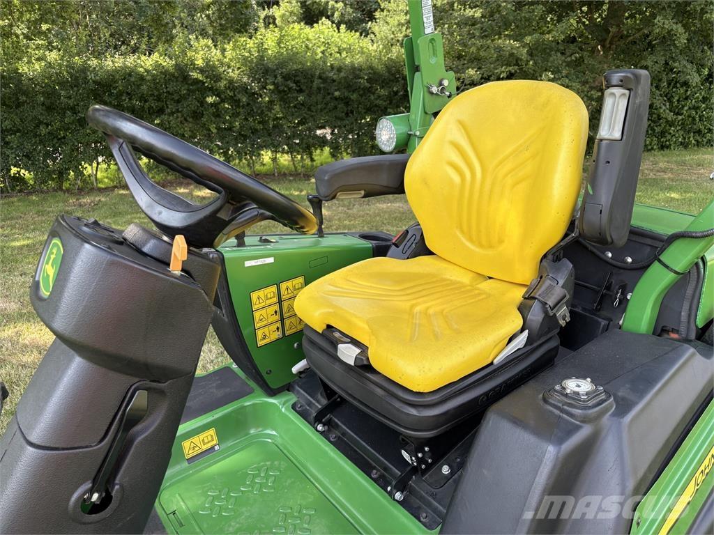 John Deere 1570 Riding mowers