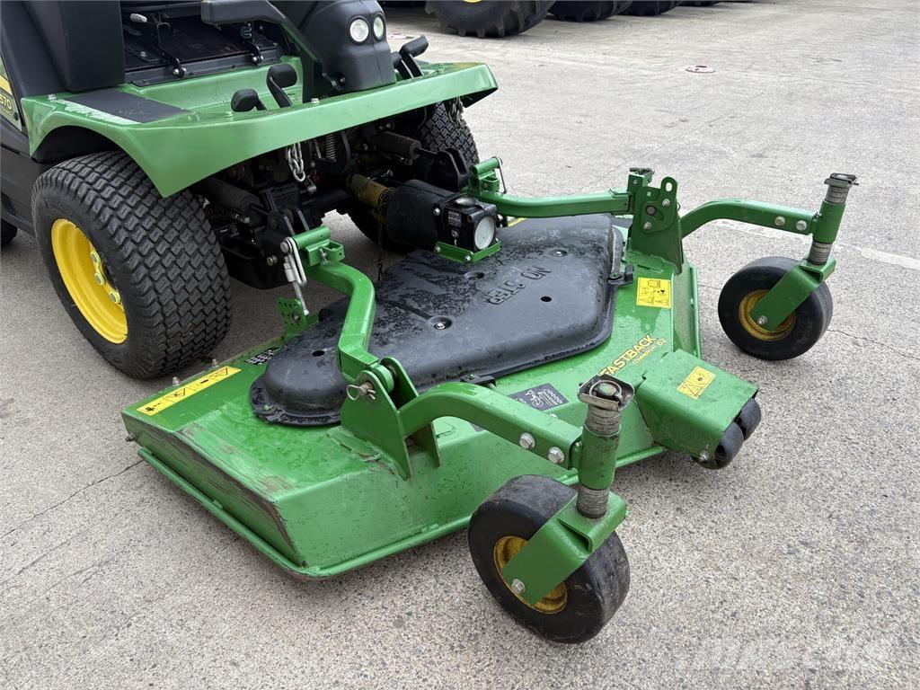 John Deere 1570 Riding mowers