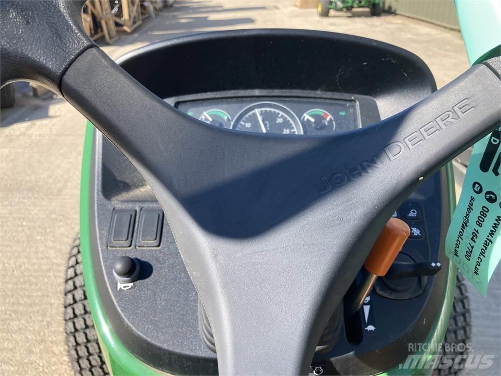 John Deere 3039R Compact tractors