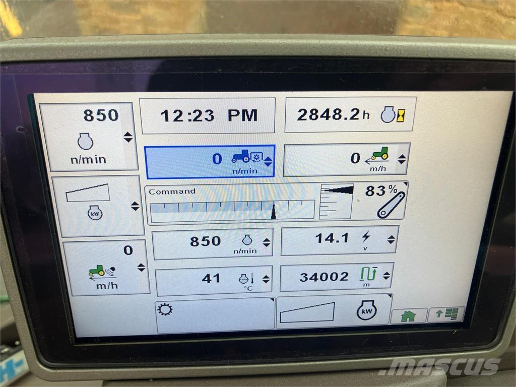 John Deere 6125R Tractors