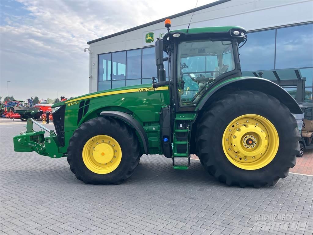 John Deere 8370R Tractors