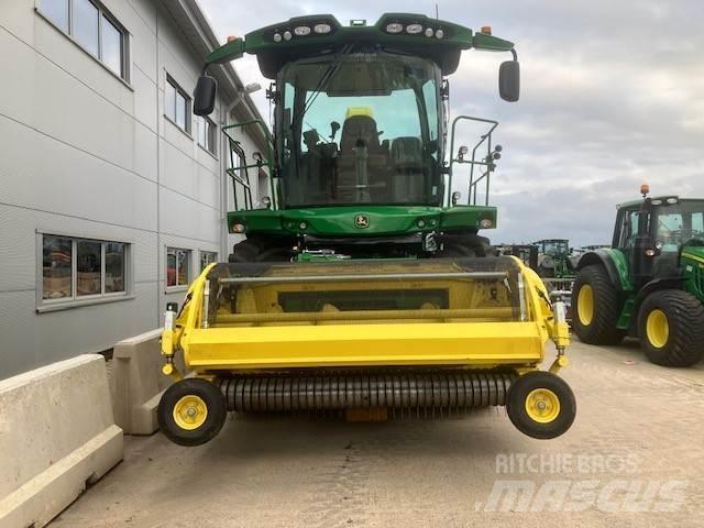 John Deere 8500i Self-propelled foragers