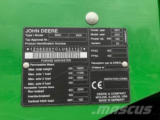 John Deere 8500i Self-propelled foragers
