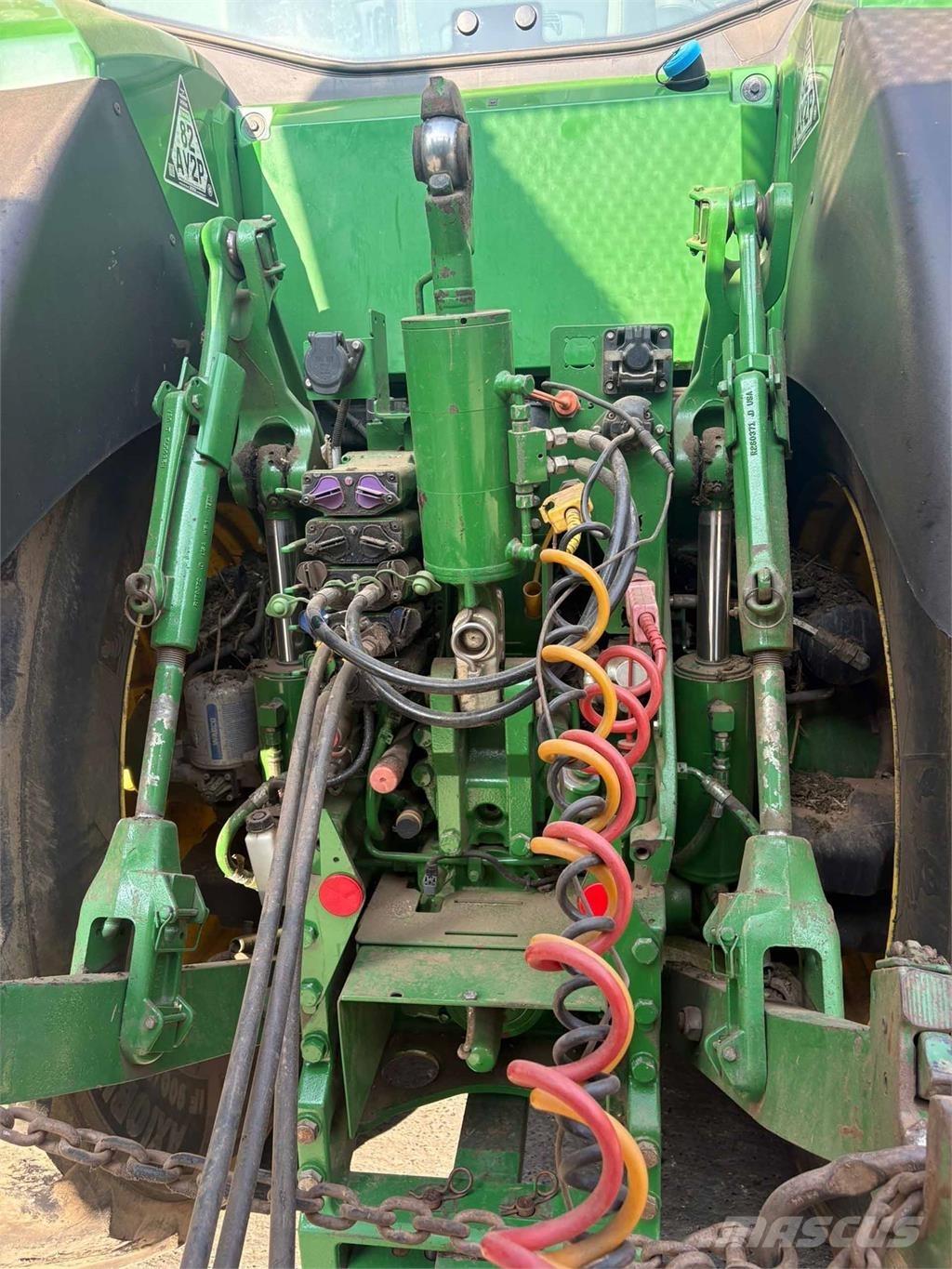 John Deere 8R 370 Tractors