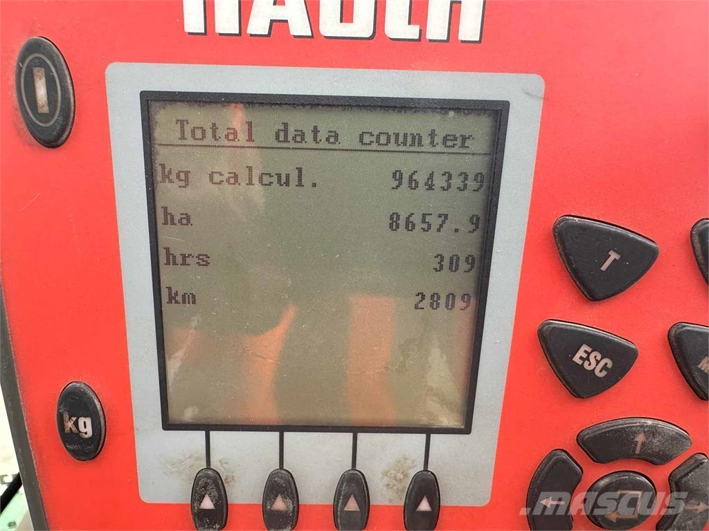 John Deere Axis 40.1W Sprayer fertilizers