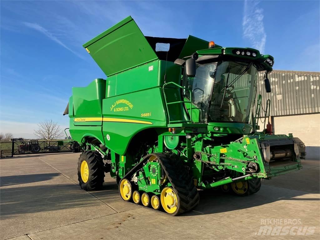 John Deere S685 TM Combine harvesters