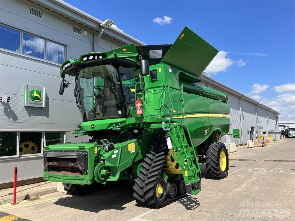 John Deere S780 Combine harvesters