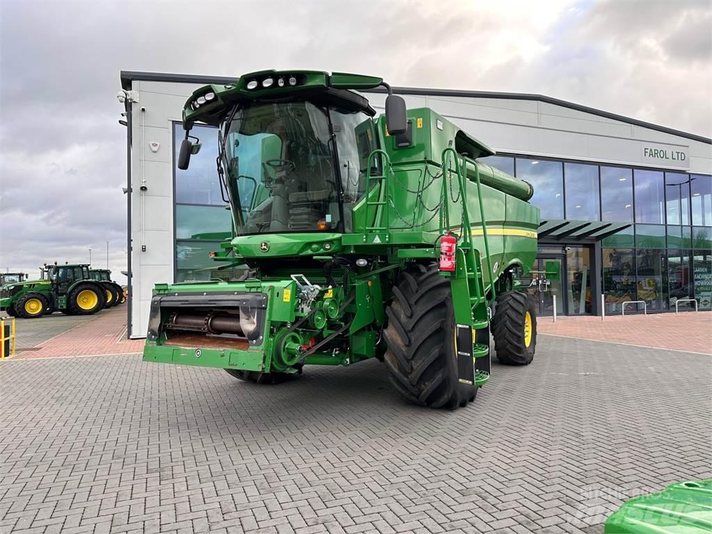 John Deere S780i HM Combine harvesters