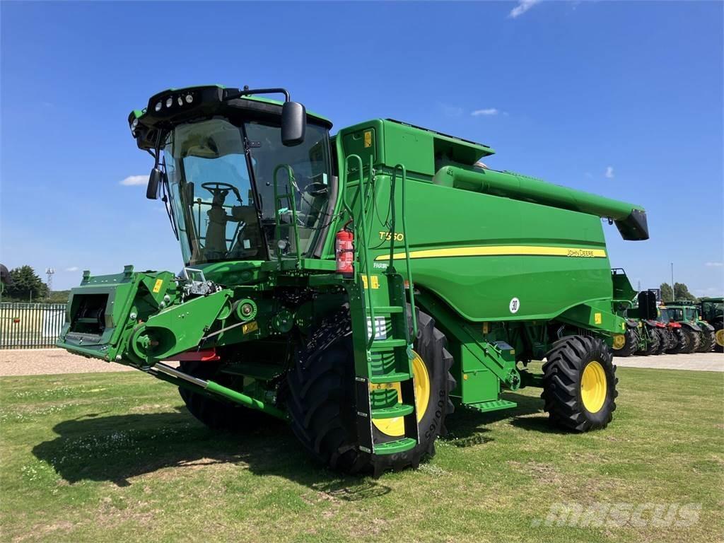 John Deere T550I Combine harvesters