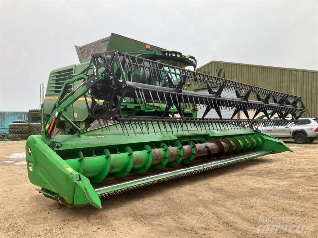 John Deere T670 HM Combine harvesters