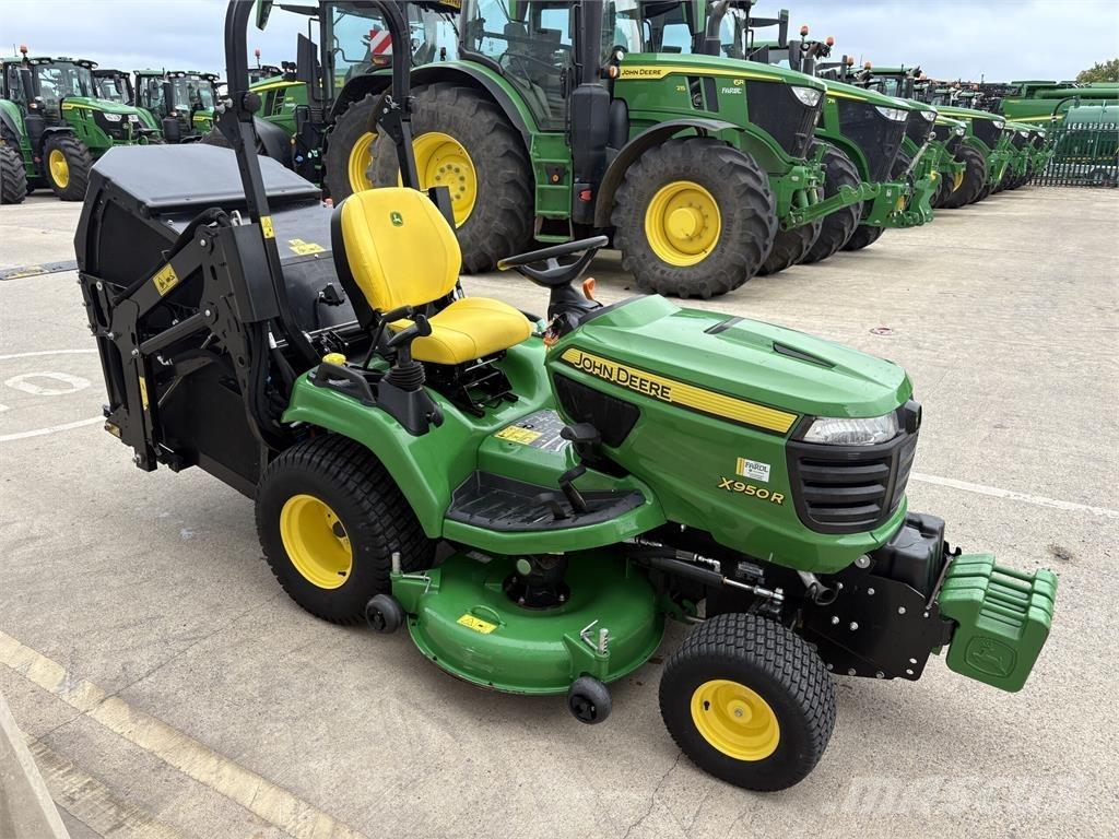 John Deere X950R Riding mowers