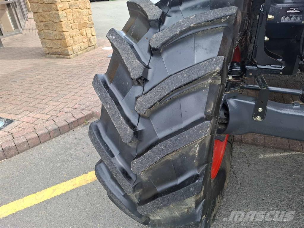 Kubota M7153 Tractors